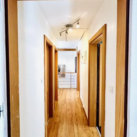 House In The Quiet Center ! Nyaraló