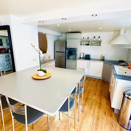 House In The Quiet Center ! Nyaraló *