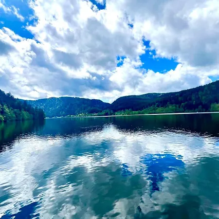 Hébergement de vacances House In The Quiet Center !