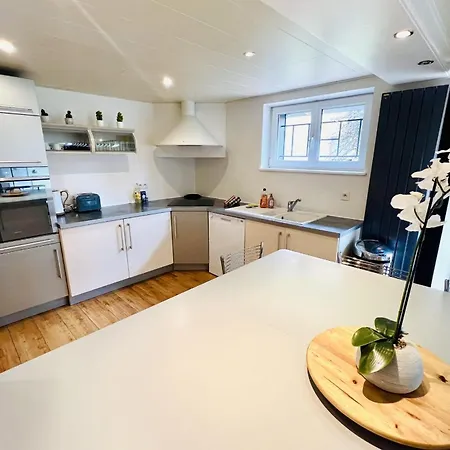 House In The Quiet Center !