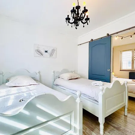 House In The Quiet Center ! بيت للعطل *
