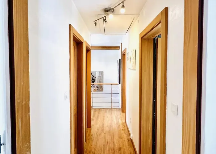 House In The Quiet Center ! Prázdninový dům