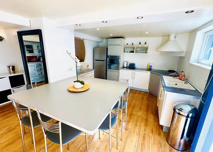 House In The Quiet Center ! Prázdninový dům *